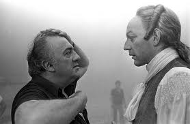 FEDERICO FELLINI E DONALD SOUTHERLAND